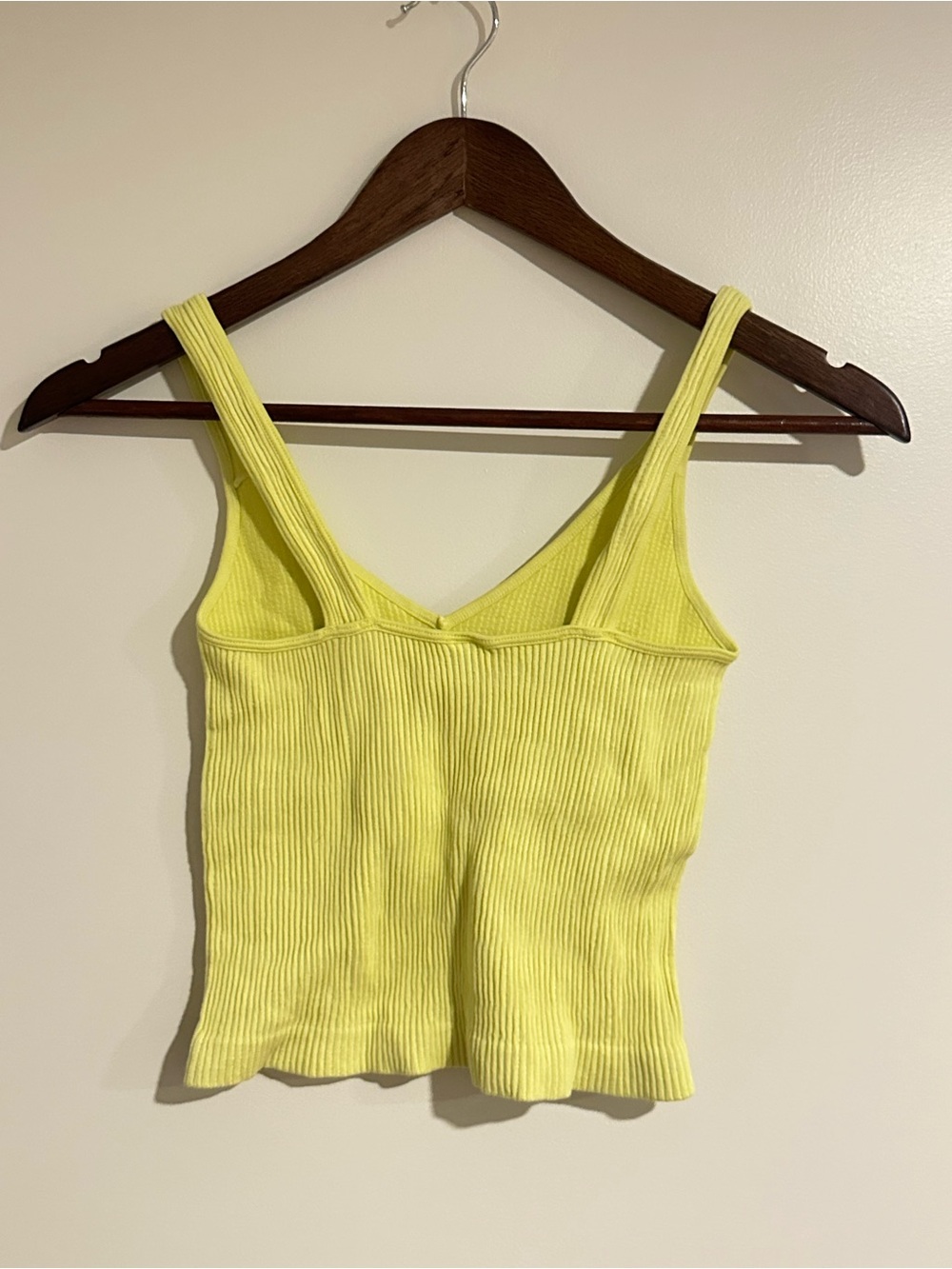 Yellow Ribbed V-Neck Crop Tank Top - Picture 3 of 4